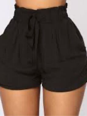 C'est Toi pull-on shorts in black NWT